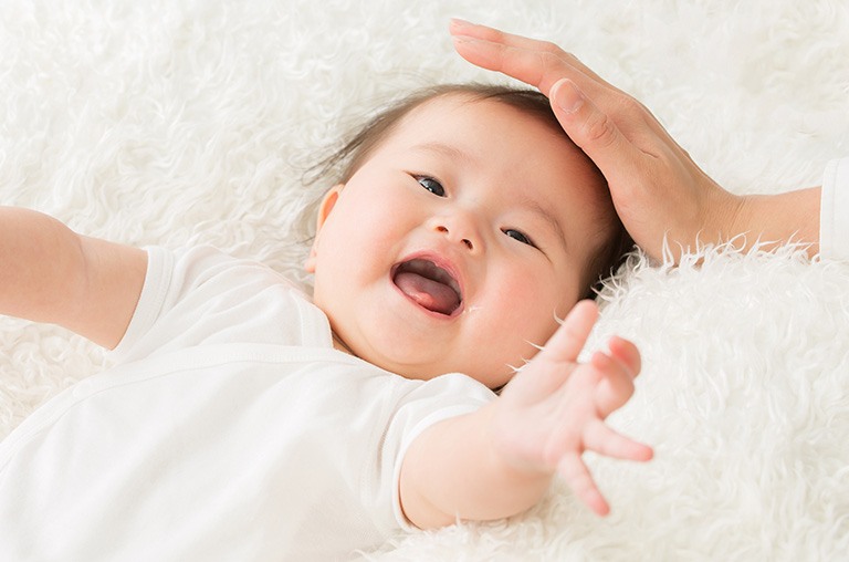 赤ちゃんの頭のかたち専門外来イメージ写真